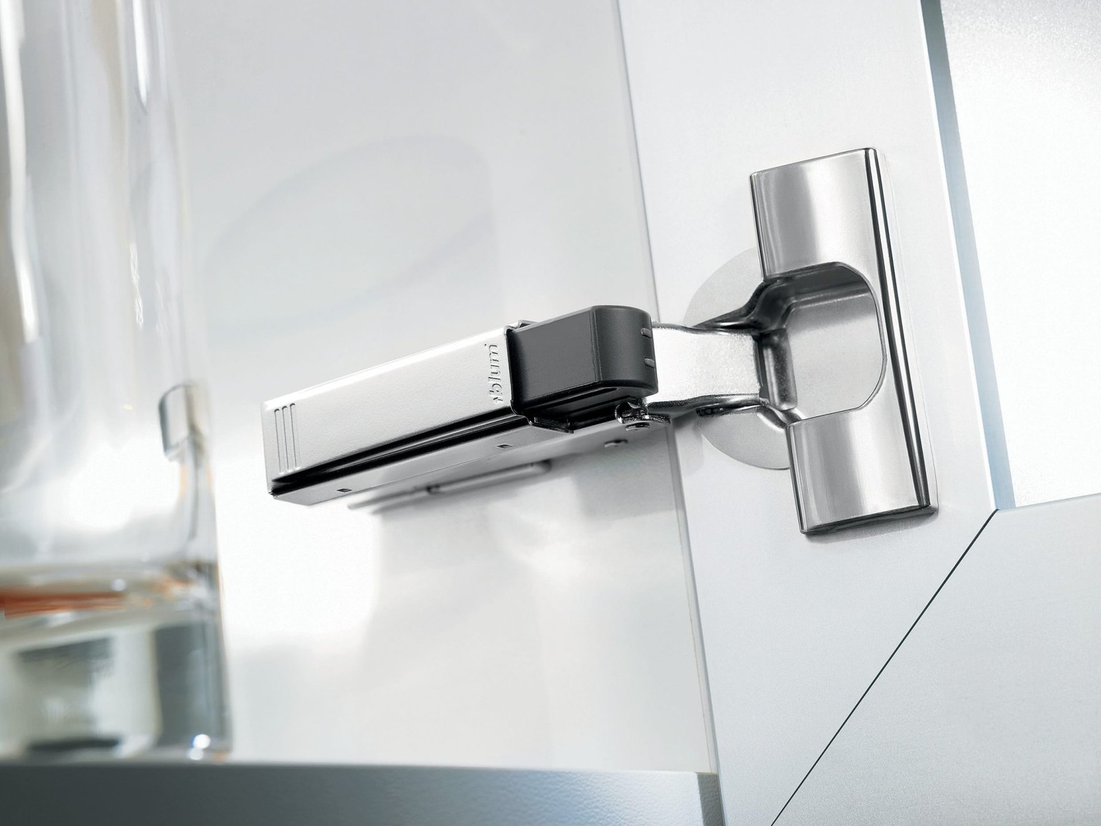 Blum CLIP top BLUMOTION hinge